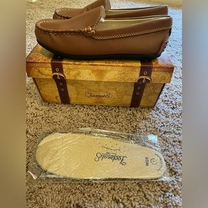 Footnotes Shoes size 1